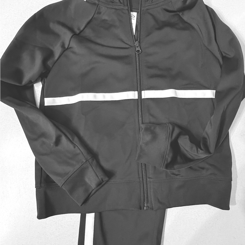 NWOT Athletic Works Black and White Kids Matching Set size 7/8 - Picture 2 of 10